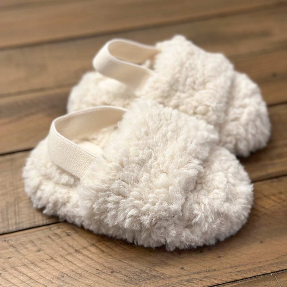 Cat & Jack | Fuzzy Slippers
